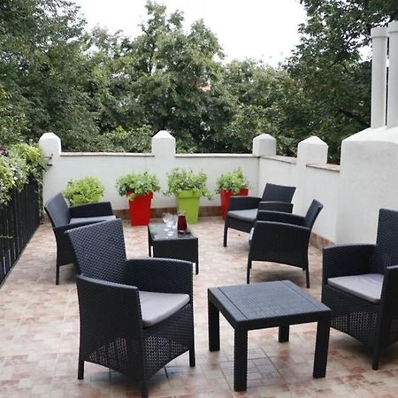 Rock - Studio With 30M2 Terrace Belgrade Luaran gambar
