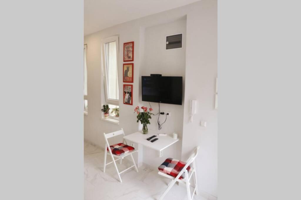 Rock - Studio With 30M2 Terrace Belgrade Luaran gambar